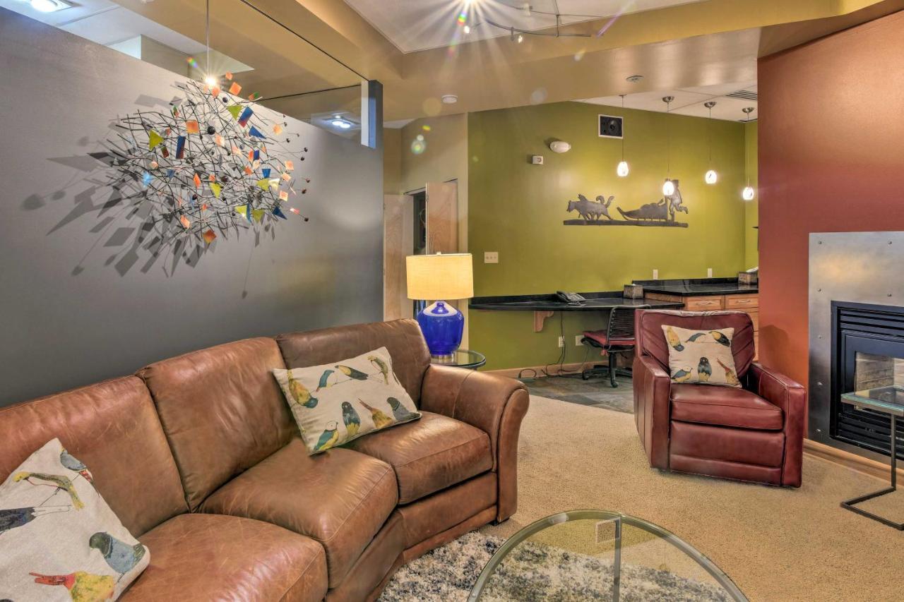 Idyllic Dtwn Anchorage Condo With Fireplace! Exterior photo